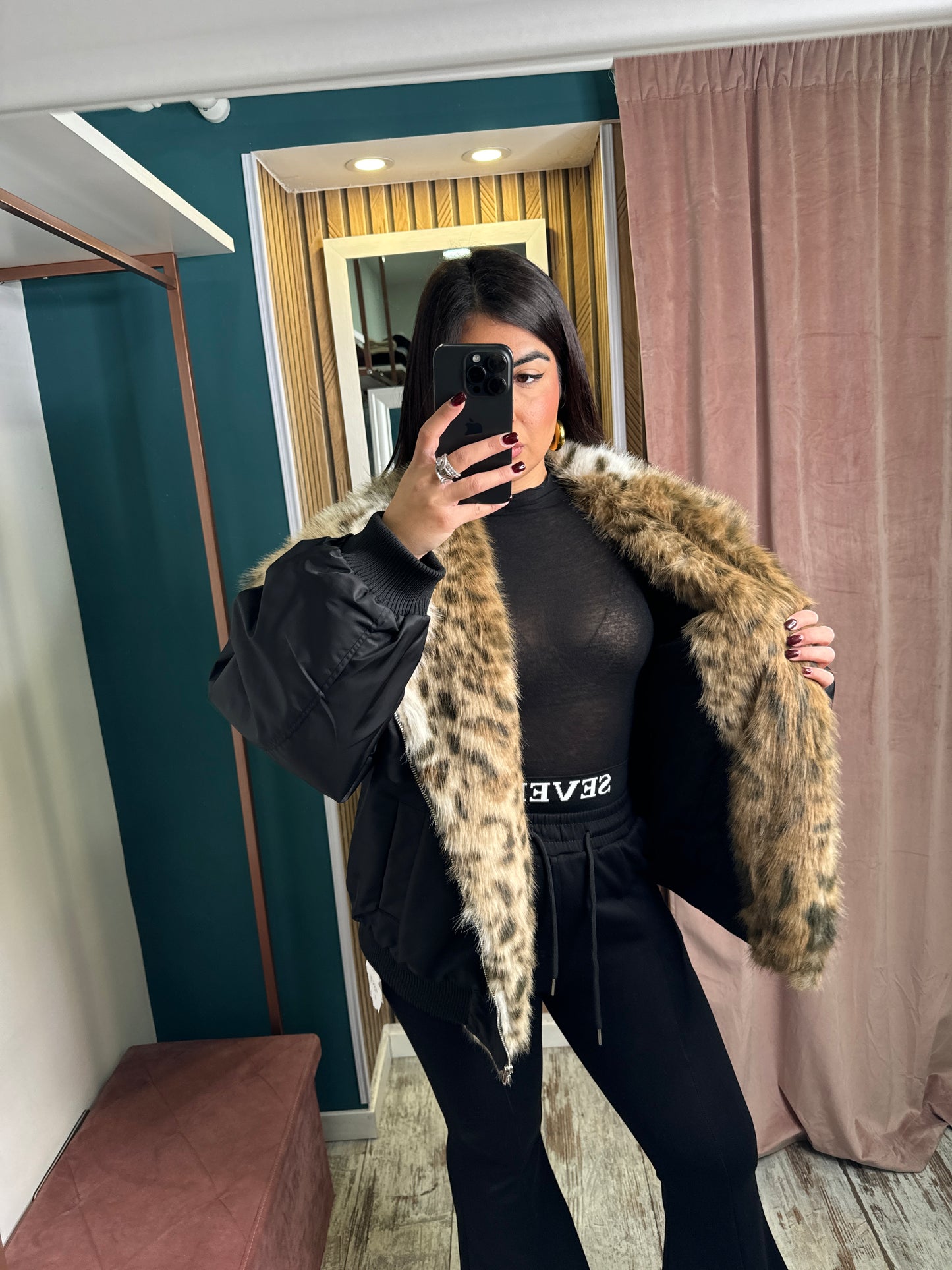 Bomber nero con cintura
