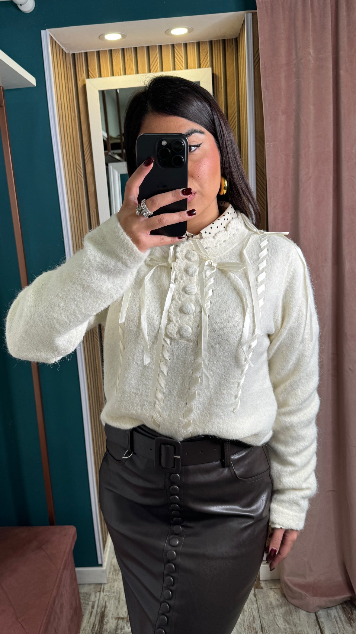 Pull fiocchetti beige