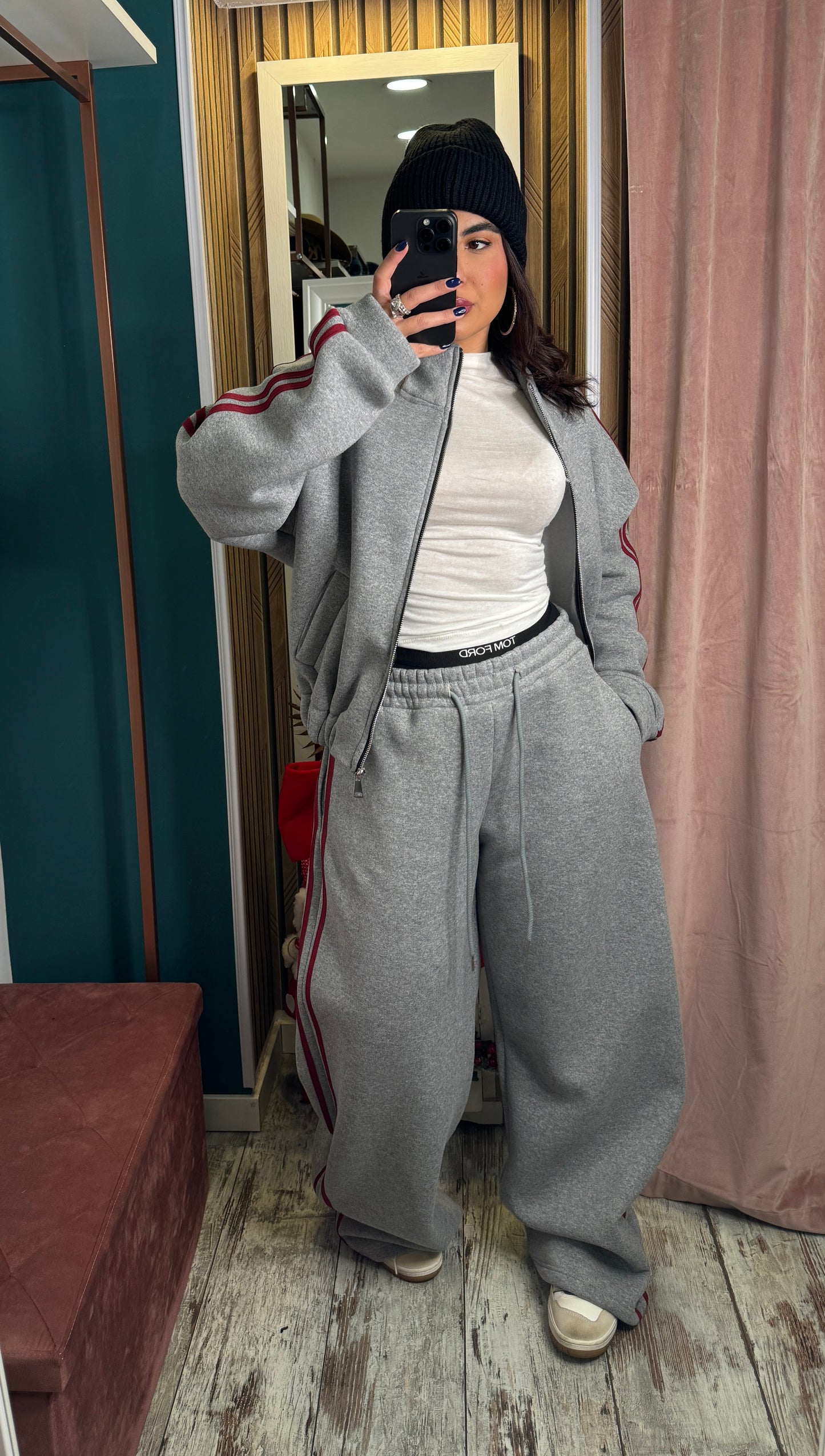 Cordset Grey Line