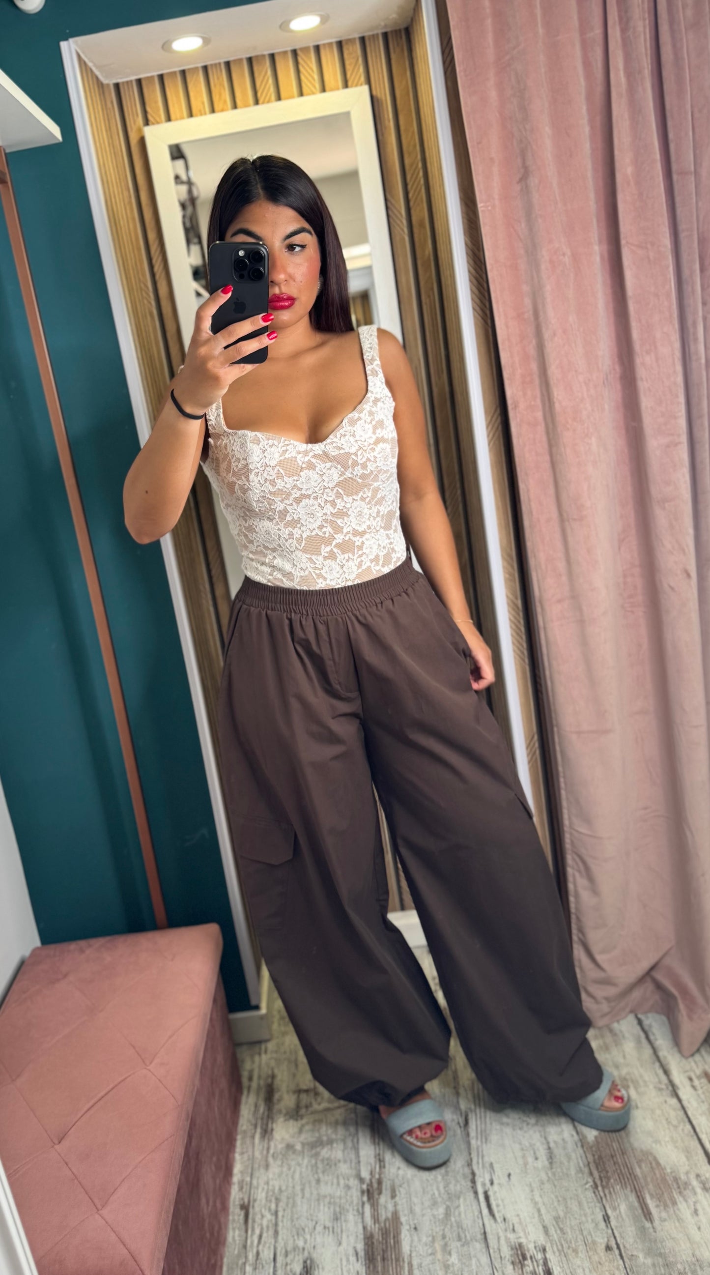 Body pizzo nude