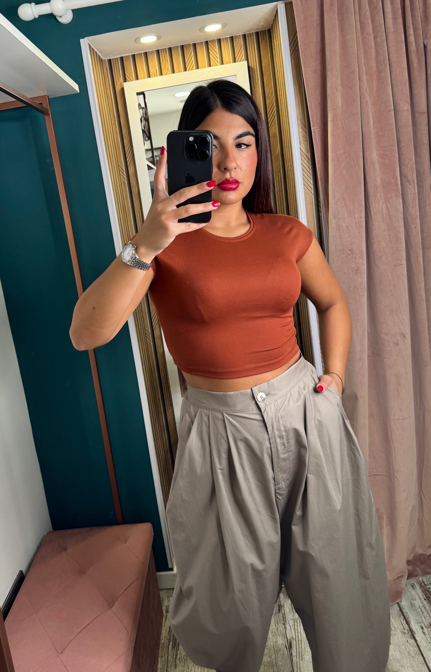 T-shirt crop top