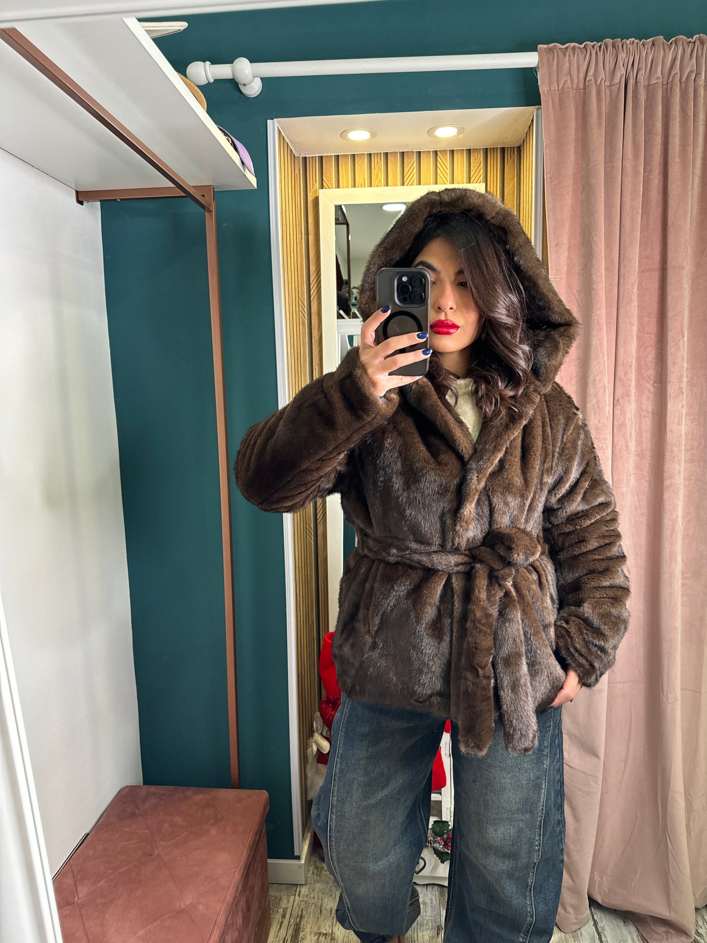 Pelliccia testa di moro cintura