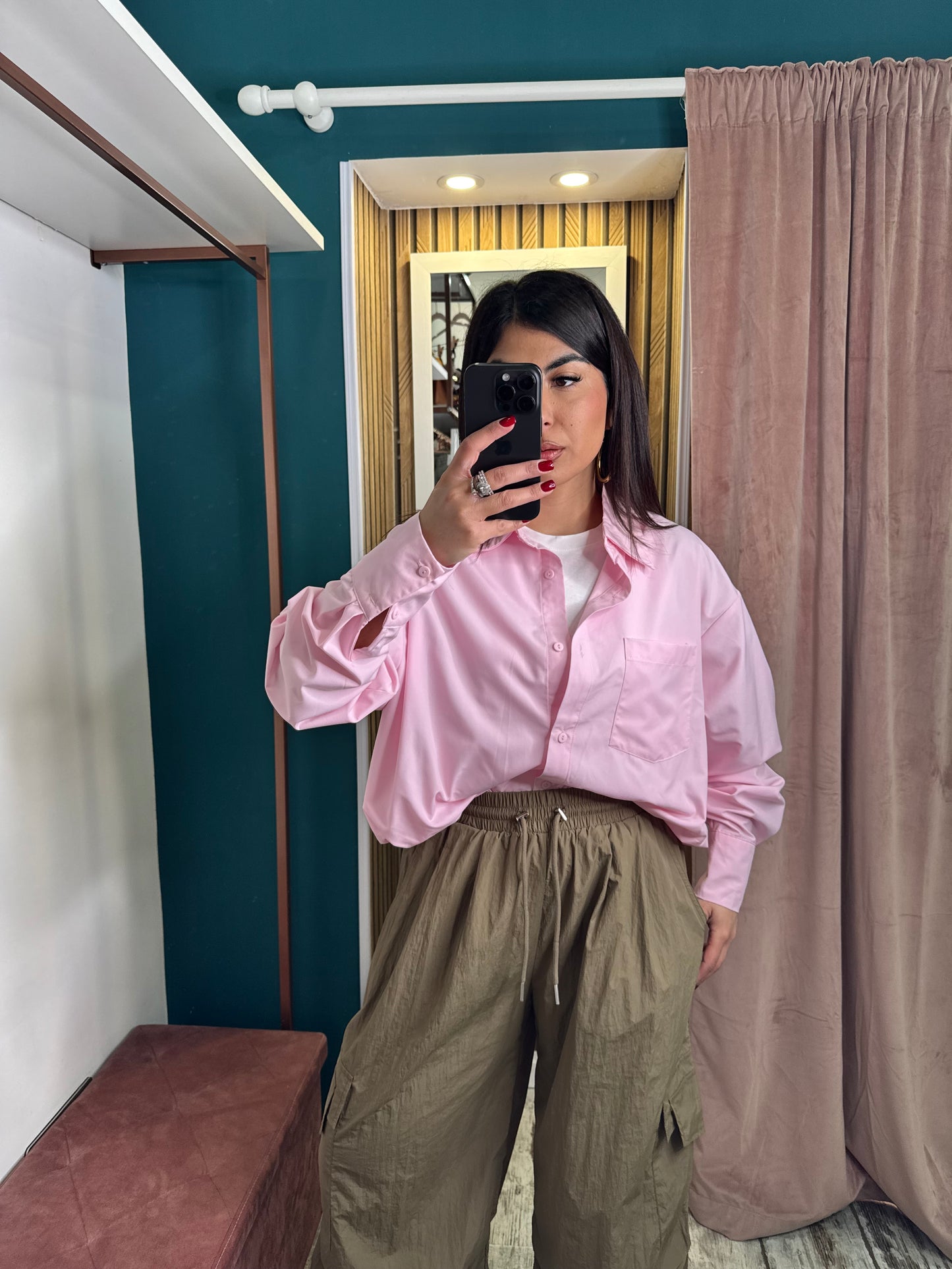 Camicia con canotta rosa