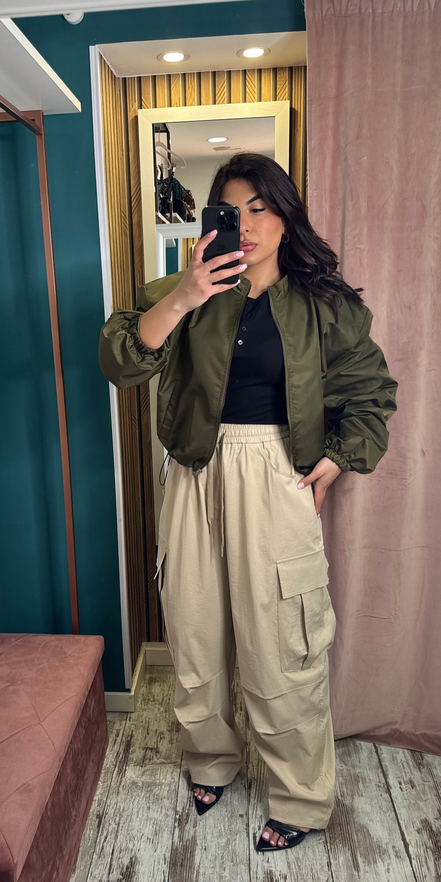Pantaloni beige vert