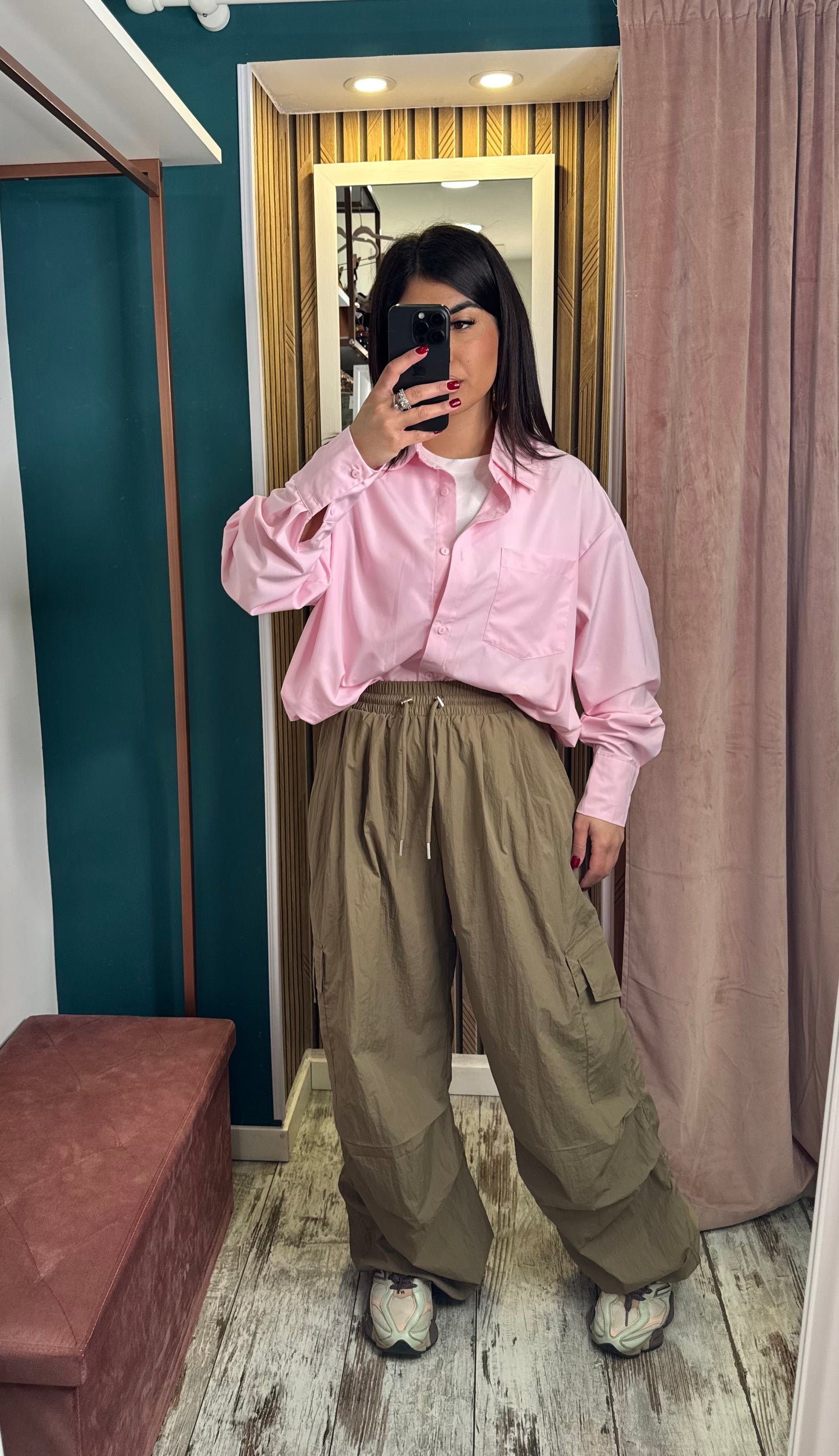Camicia con canotta rosa