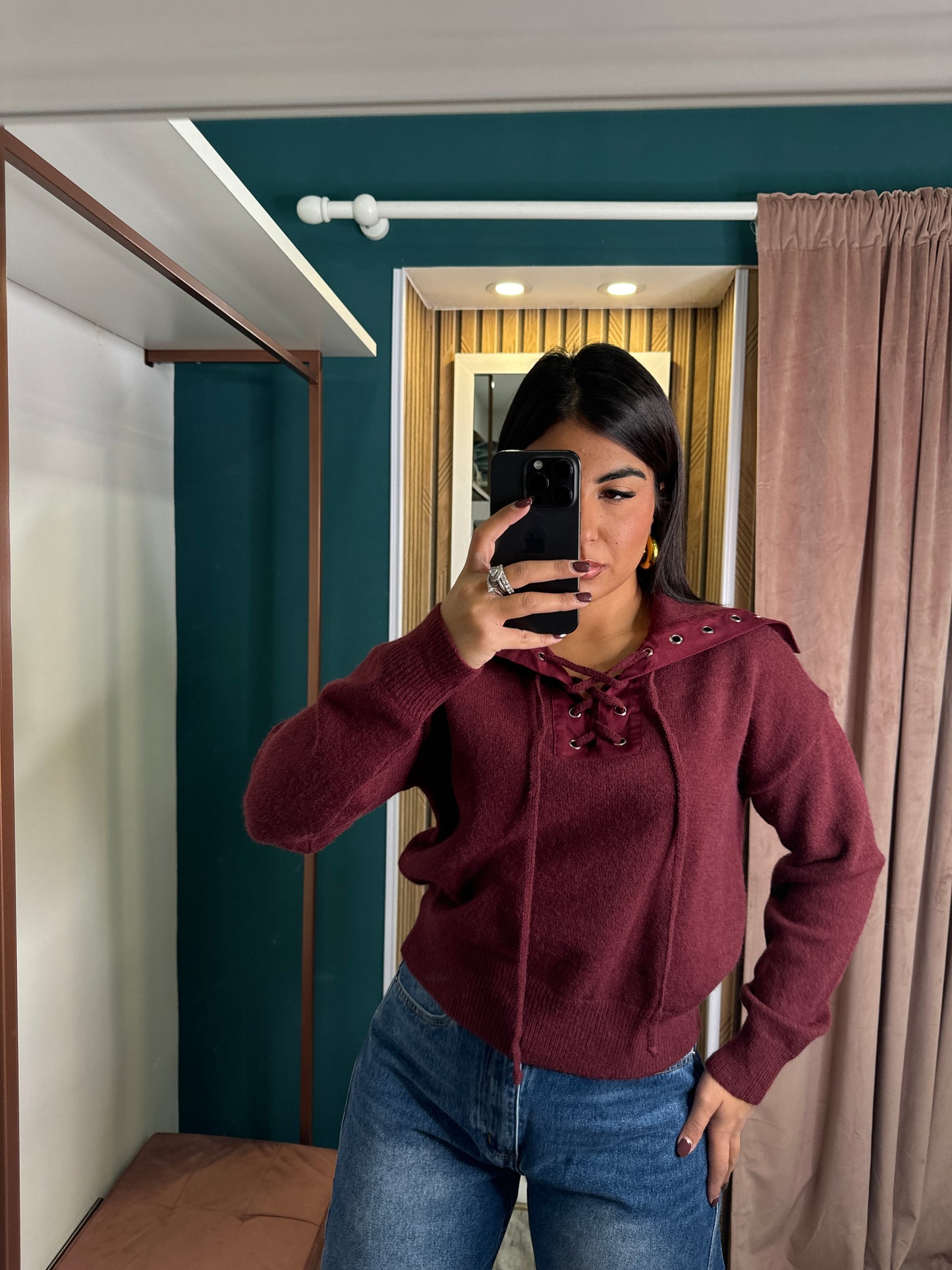 Pullover collo con lacci