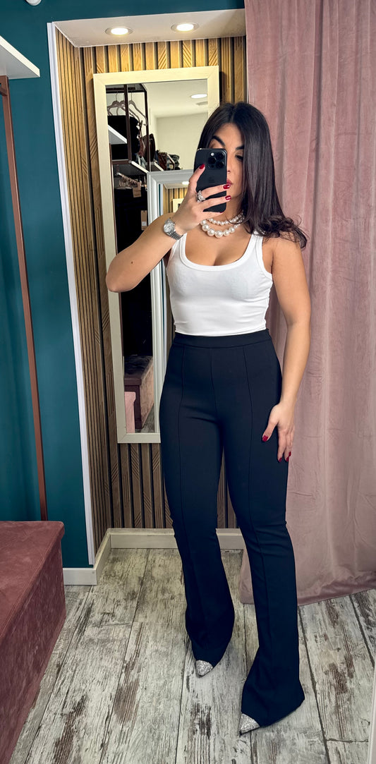 Pantaloni zampa nero
