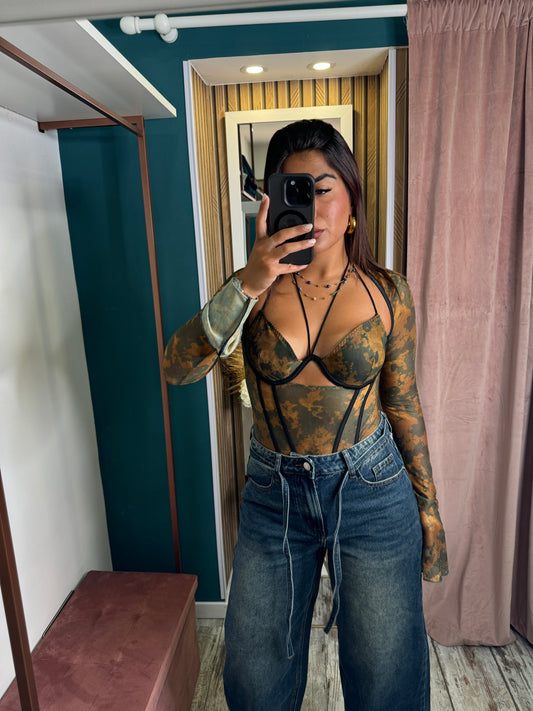 Body tie dye