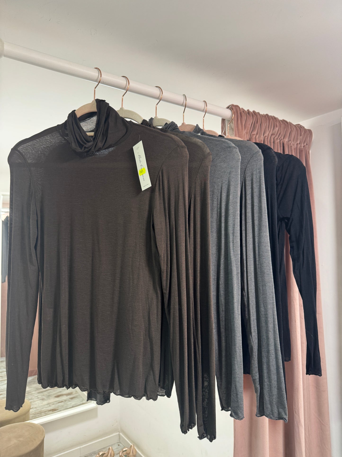 Maglia misto cashmere collo alto