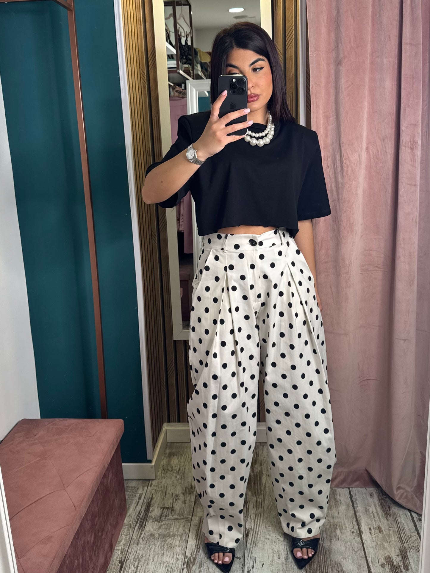 Pantaloni pois