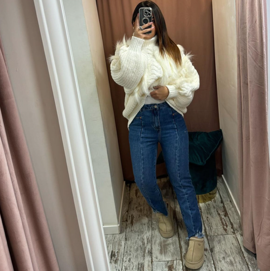 Jeans vs Miss