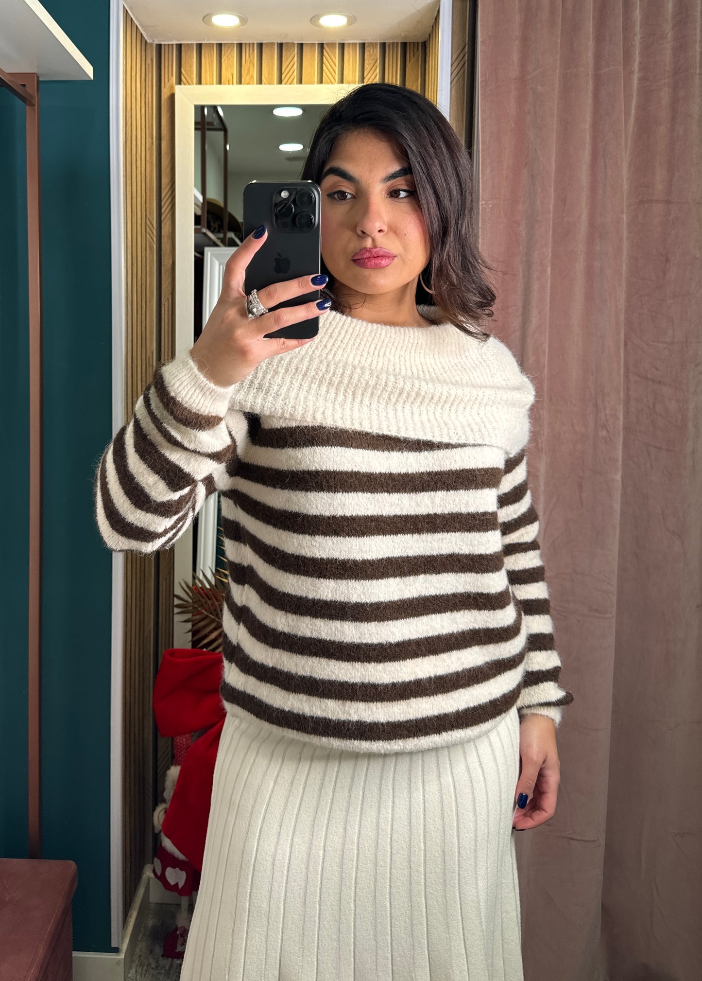 Pullover scollo barca righe