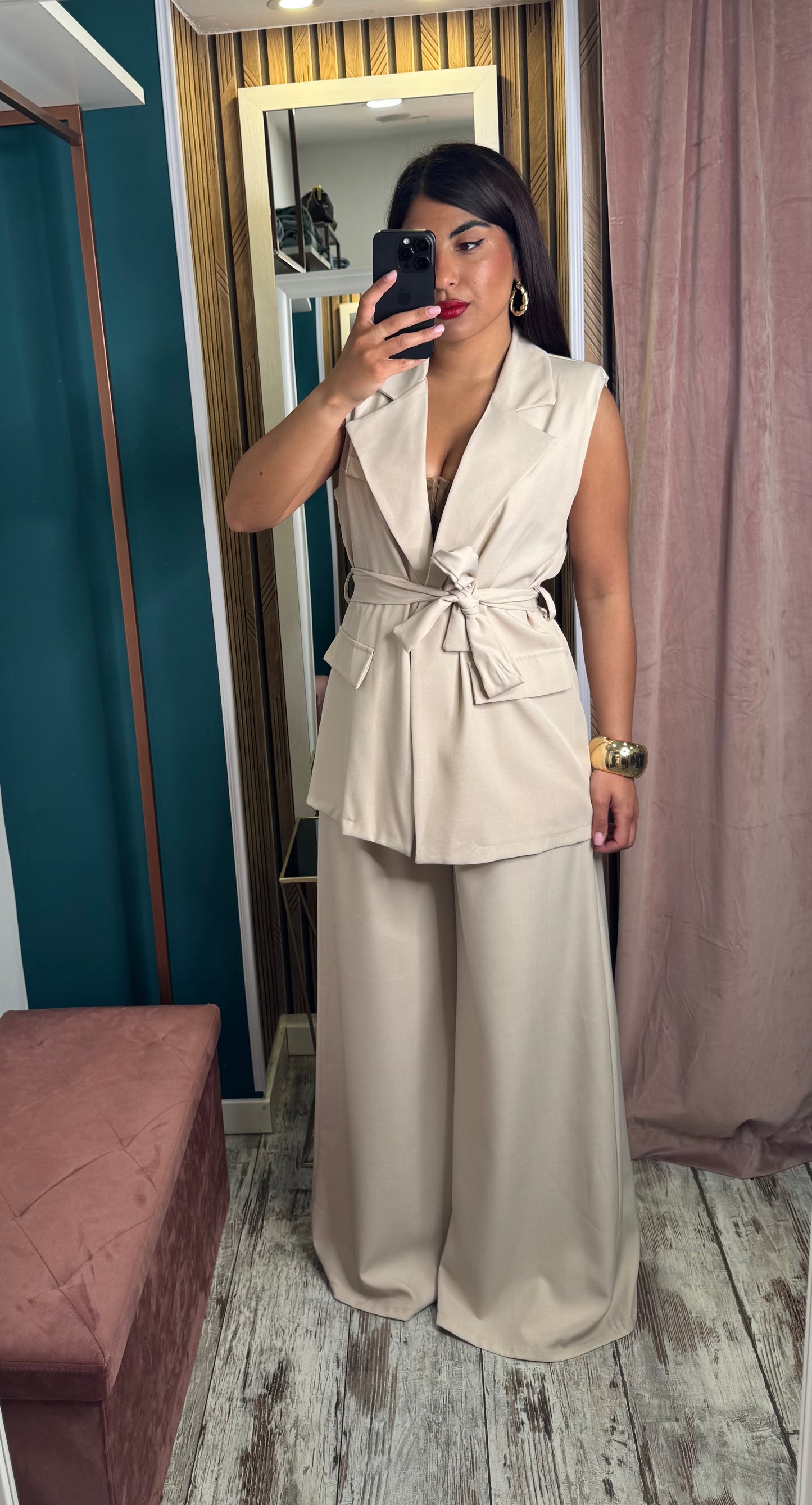 Coordinato smanicato beige