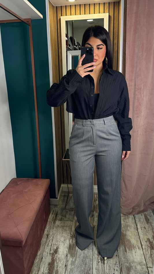 Pantaloni grigi